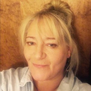 Meet your Posher, Pamela